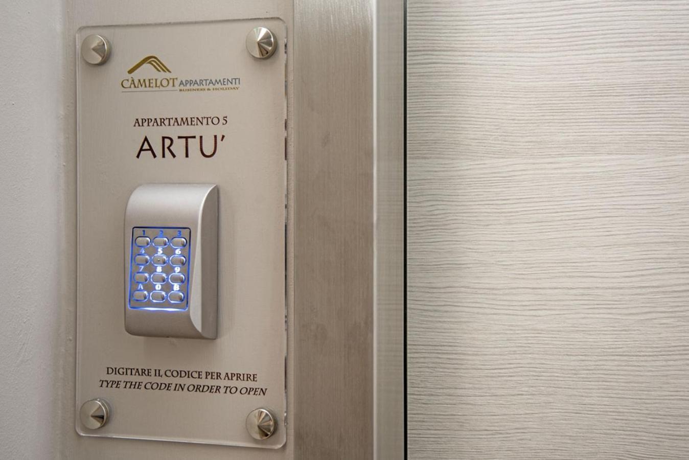 Camelot Appartamenti - Business E Holiday San Martino Buon Albergo Eksteriør bilde