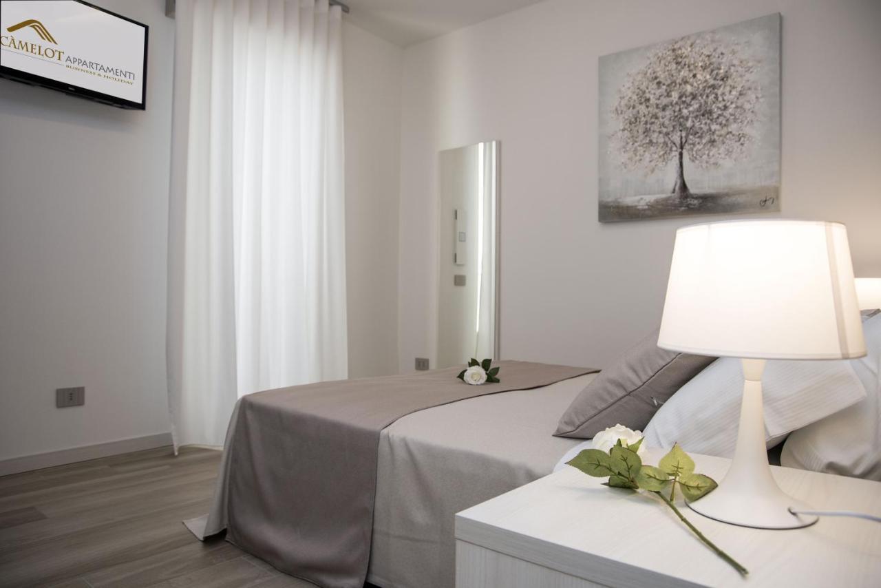 Camelot Appartamenti - Business E Holiday San Martino Buon Albergo Eksteriør bilde