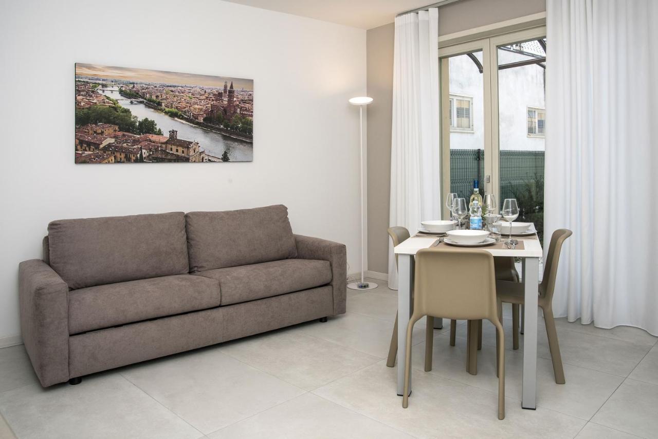 Camelot Appartamenti - Business E Holiday San Martino Buon Albergo Eksteriør bilde
