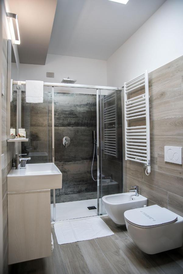 Camelot Appartamenti - Business E Holiday San Martino Buon Albergo Eksteriør bilde